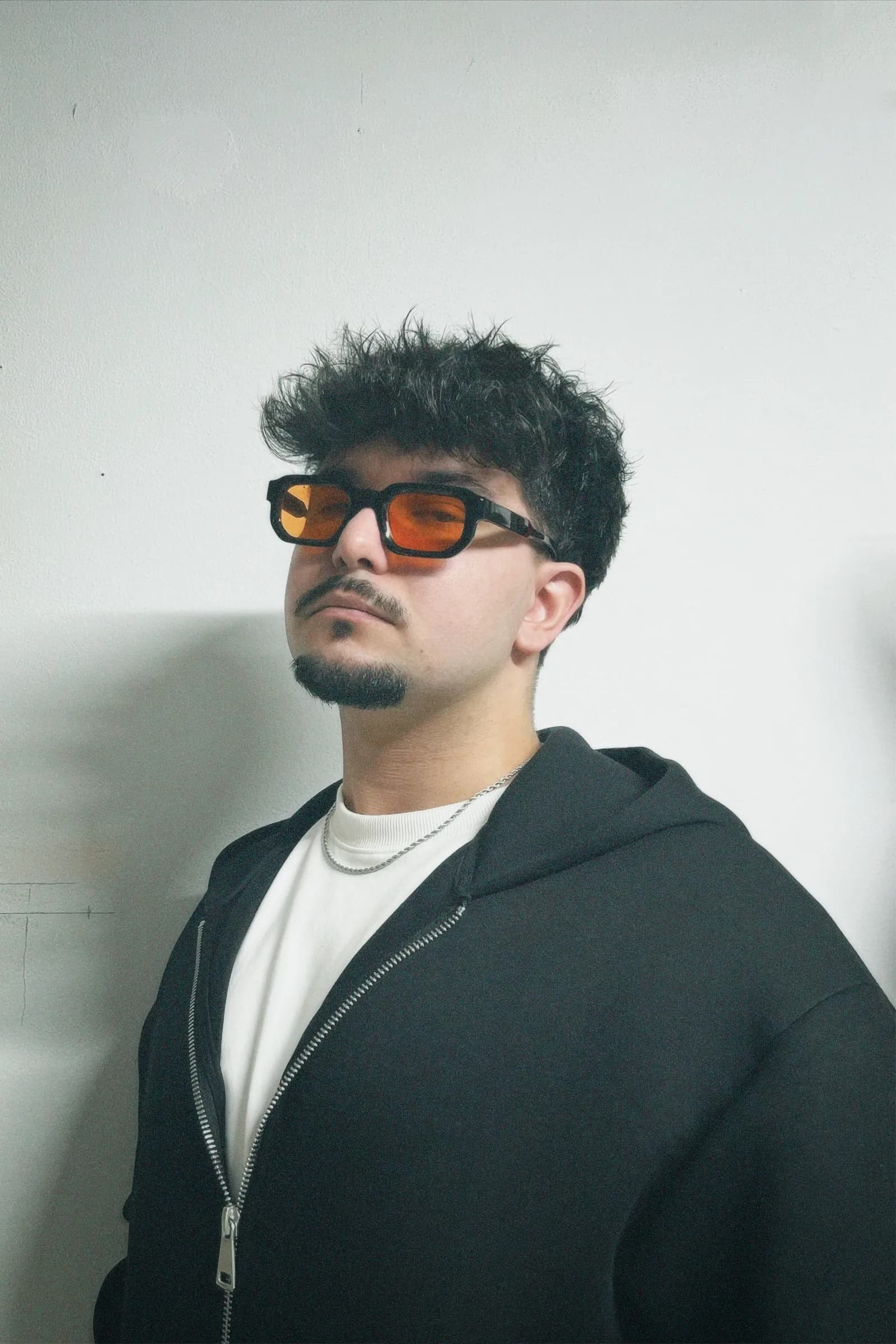 Retrato de Nelson Guedes (WHI$KY)