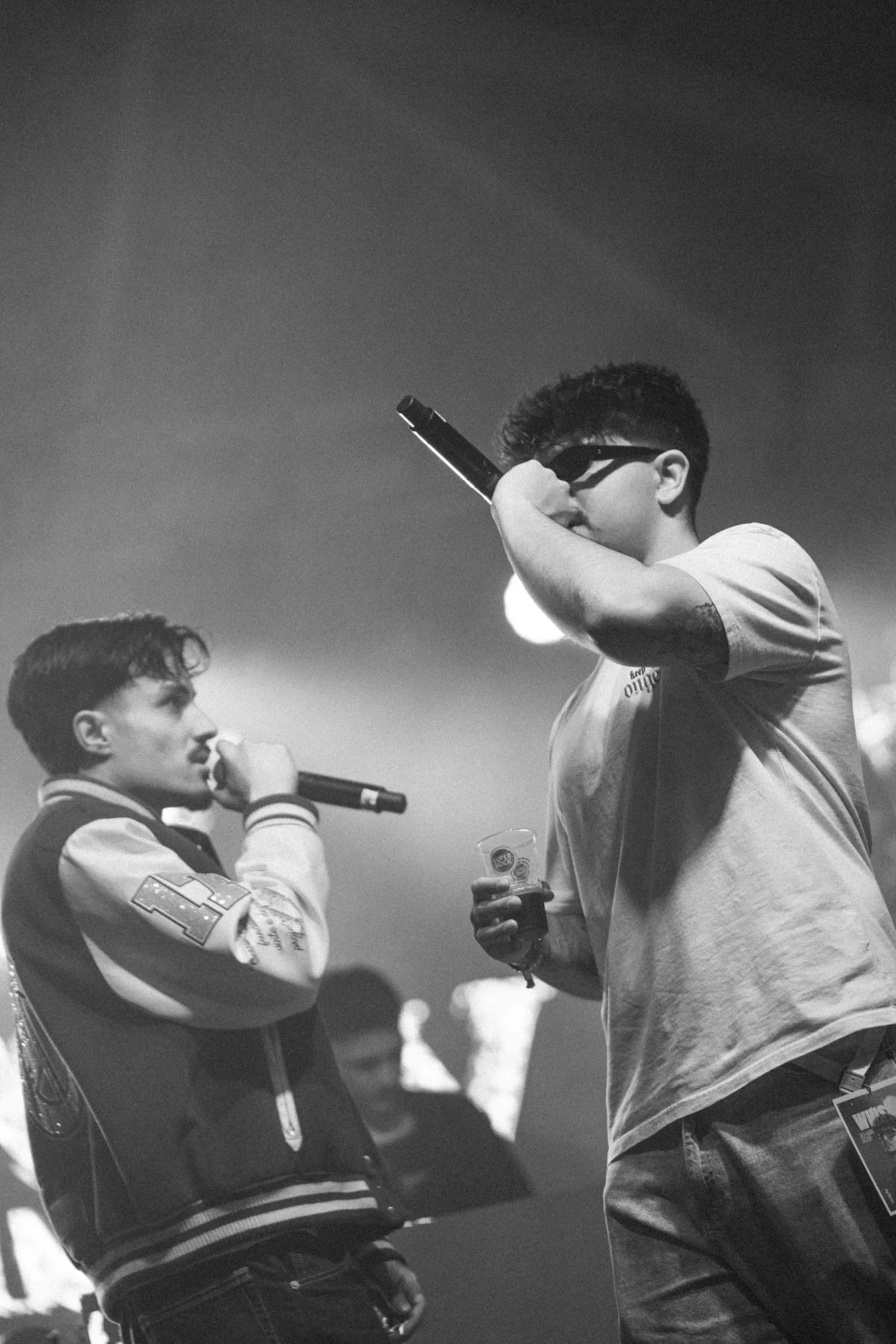 WHI$KY e convidado em palco